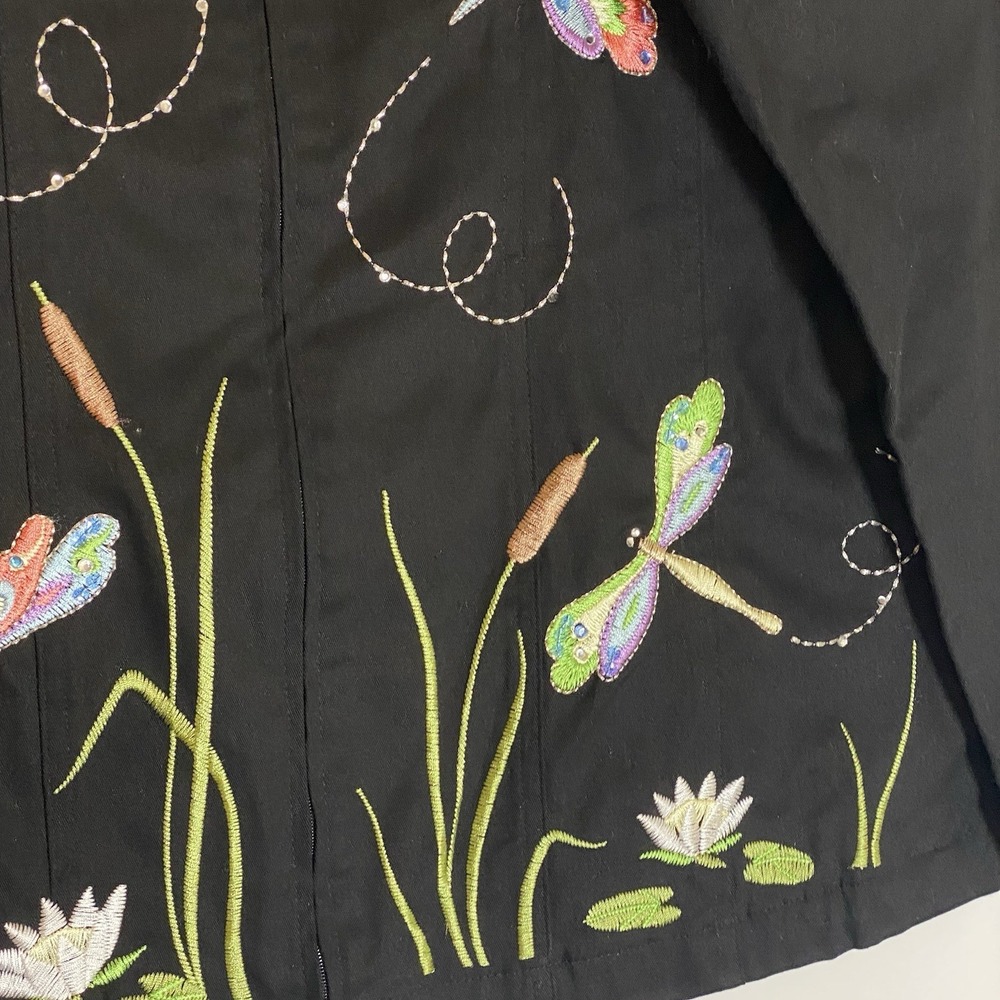 Quacker Factory Black Embroidered Dragonfly Jacket with great pockets. - Picture 8 of 16